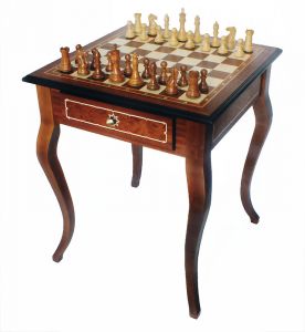  Шахматный стол "Красное дерево"
